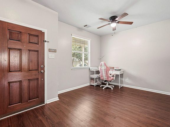 3rd image of 12819 Pecan Shores Dr
