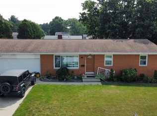 89 West Ave, Mogadore, OH 44260