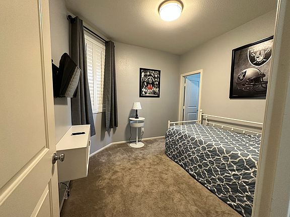 Bedroom 1-Twin with trundle bed