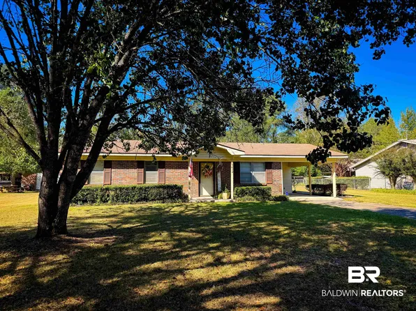 1412 Dailey St, East Brewton, AL 36426