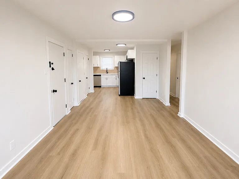 Westwood Court Apts — Photo 12