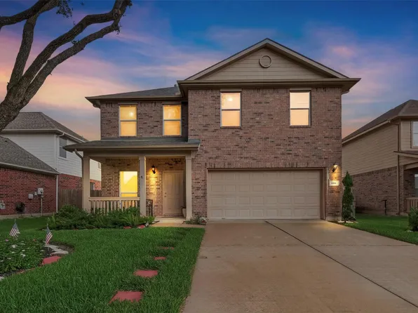 1006 Cove Crest Trl, Fresno, TX 77545