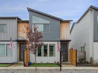 131 N 44th Pl, Ridgefield, WA 98642