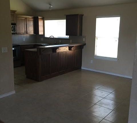 5th image of 1325 Teakwood Dr