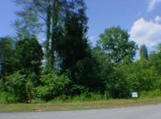 385 Woodway Dr, Blountville, TN 37617