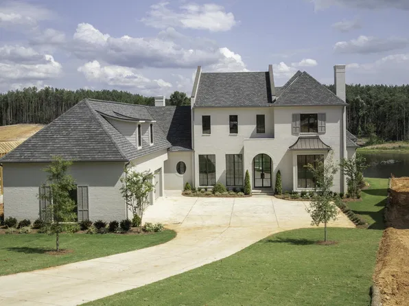 2 Lakeshore Dr, Oxford, MS 38655