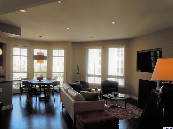 5th image of 556 Caruso Ave