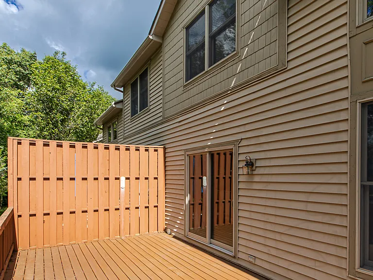 300 Stratford Ln #300 — Photo 53
