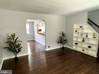 2nd image of 1107 Cooks Ln