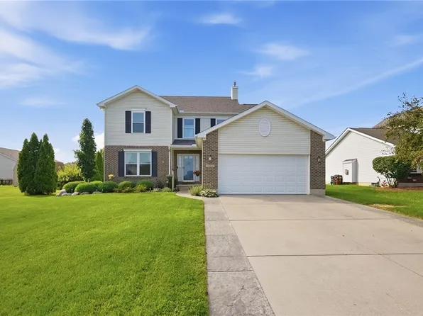102 Cabernet Dr, Englewood, OH 45322