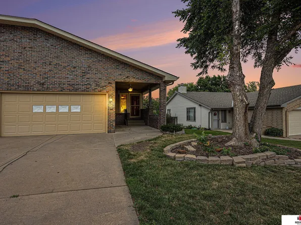 1820 Normandy Ln, Lincoln, NE 68512