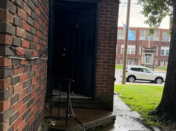 (undisclosed Address), Berea, OH 44017