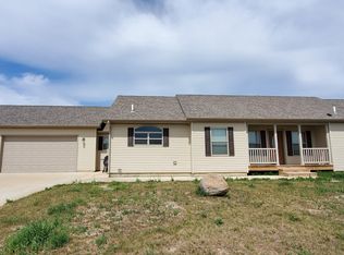 2610 Terrace View Dr, Watford City, ND 58854