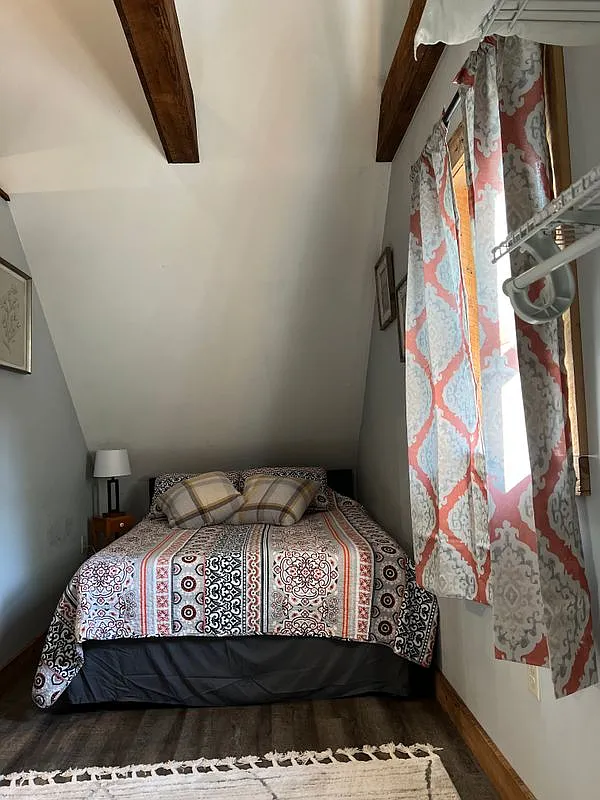 1 bed, 1.0 bath, 900 sqft, $1,800 — Photo 4