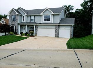 5156 Romaine Spring Dr, Fenton, MO 63026