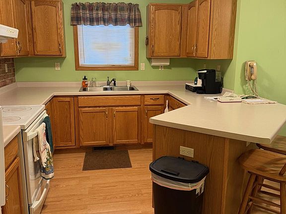 2nd image of 4338 Mertz Rd