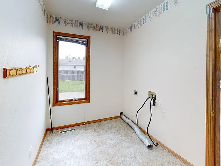 5217 Nevada Cir — Photo 6
