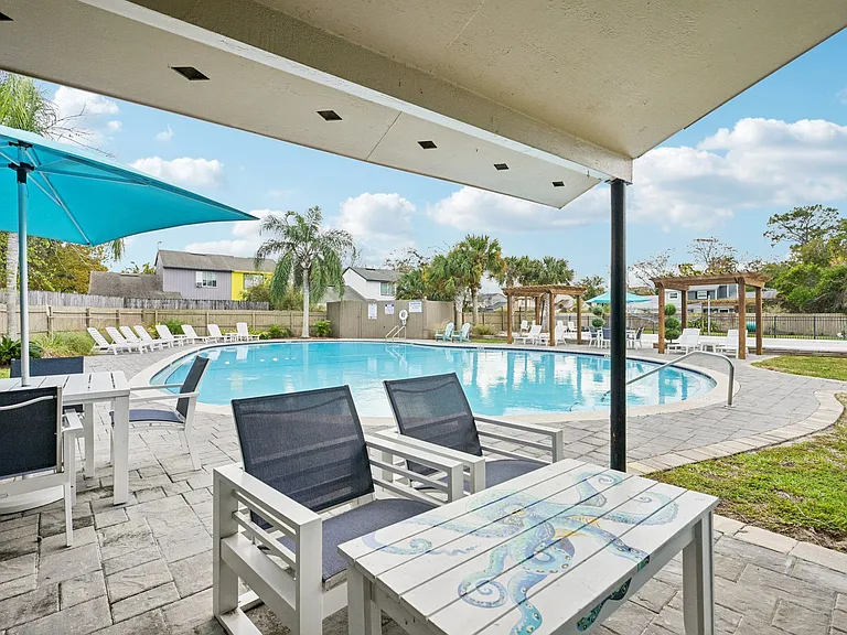 Sea Oats Apartments — Photo 2