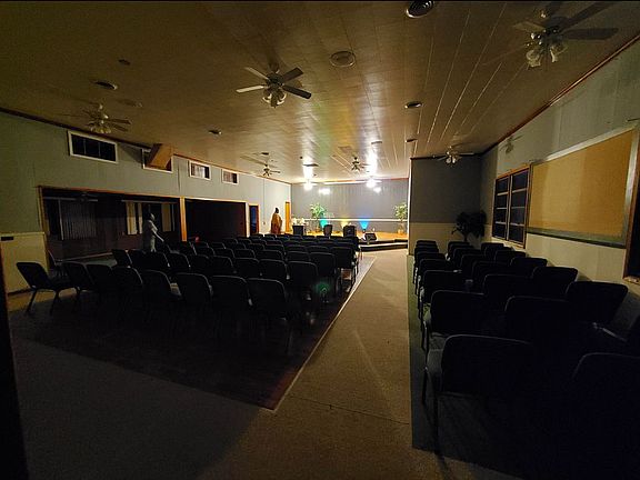 3rd image of 500 Fairview Ave