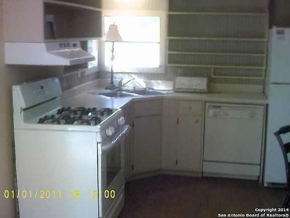 5th image of 395 Cypress Park Ln