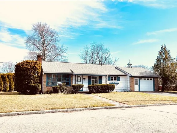 217 Don Ave, Rumford, RI 02916