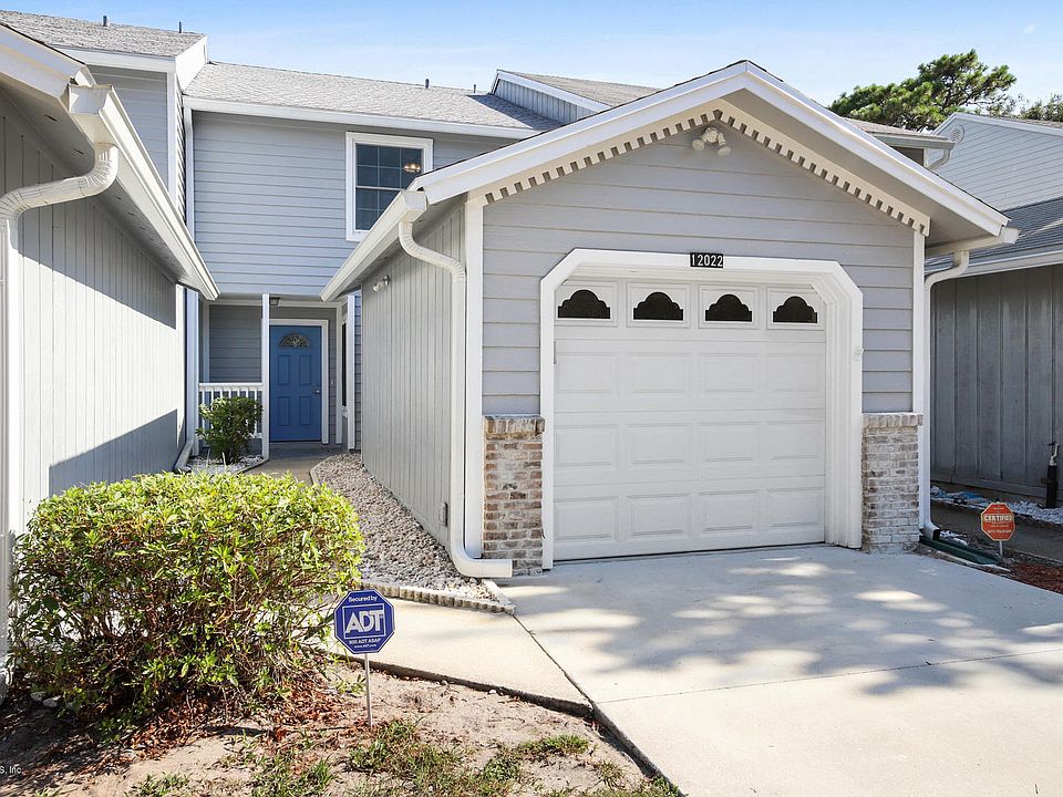 1st image of 12022 Cobblewood Ln N