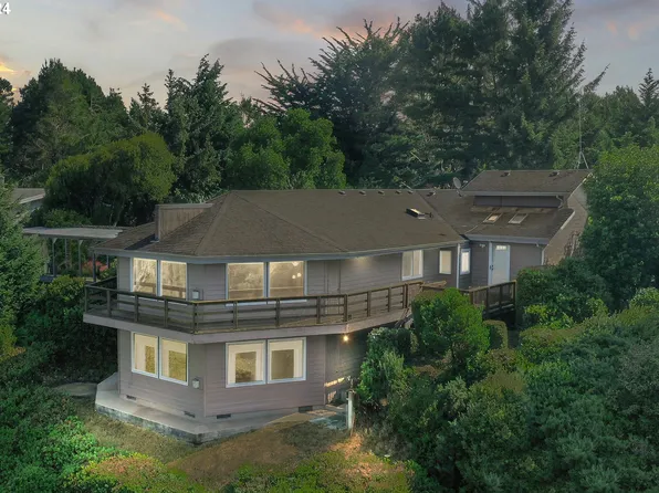 87786 Terrace View Dr, Florence, OR 97439