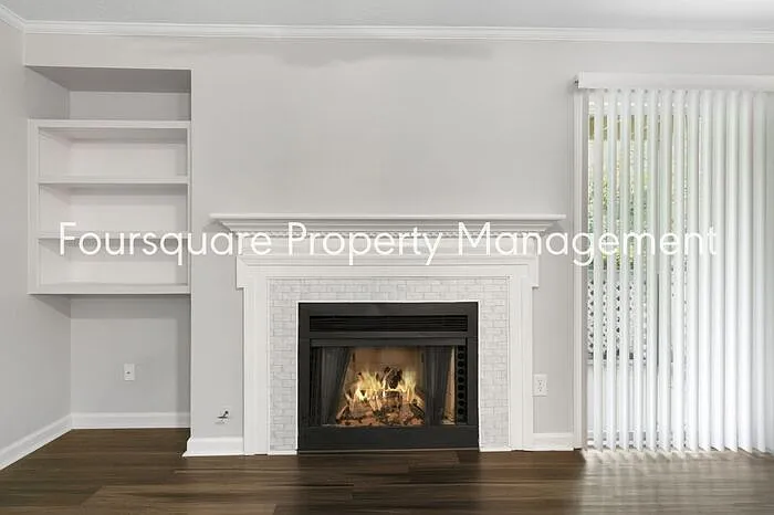 110 Oak Hollow Ct #110 — Photo 17