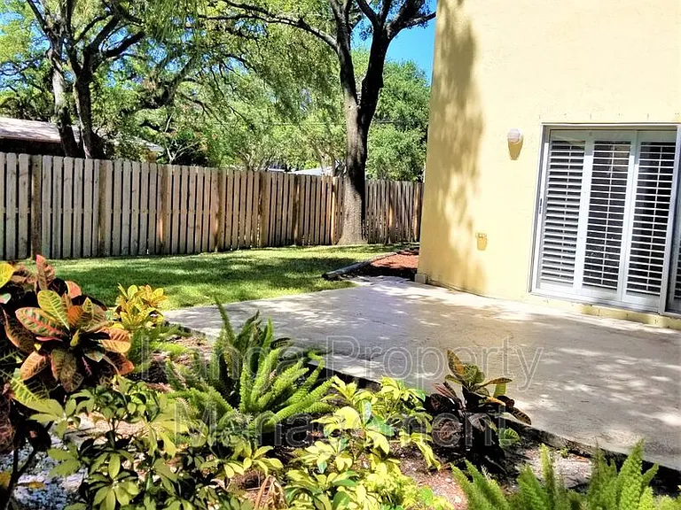 3221 SW 15th Ave — Photo 24