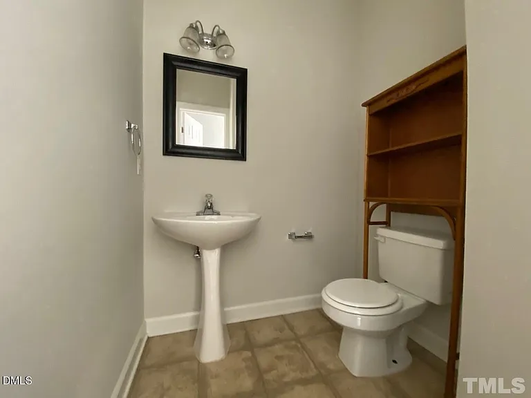 2725 Sterling Park Dr — Photo 9