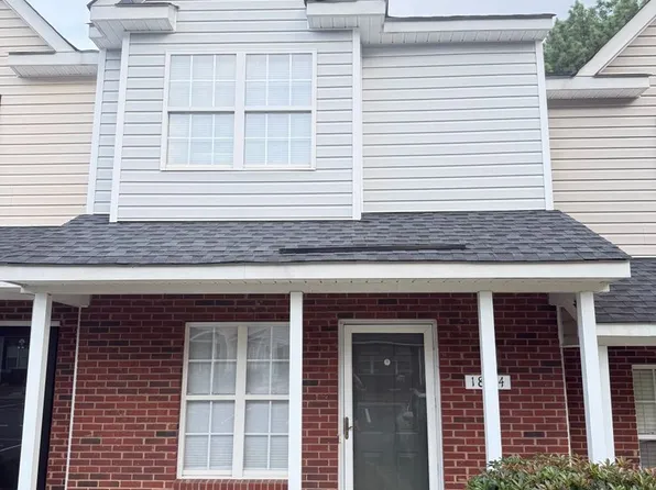1864 Birch Heights Ct, Charlotte, NC 28213
