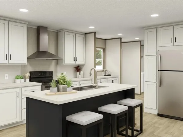 7174 Longford Rd, Jesup, GA 31546