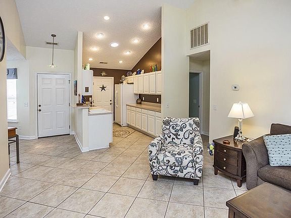 3rd image of 405 Cordgrass Ln. #The Retreat PH I