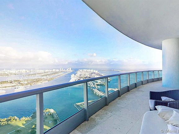 3rd image of 900 Biscayne Blvd #Penthouse 6307