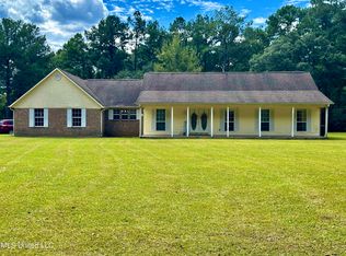 1108 Sampson Rd, Lucedale, MS 39452