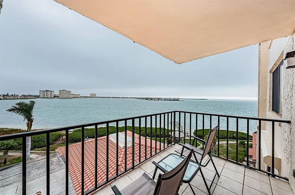 1 bed, 1.5 bath, 780 sqft, $3,360 — Photo 1