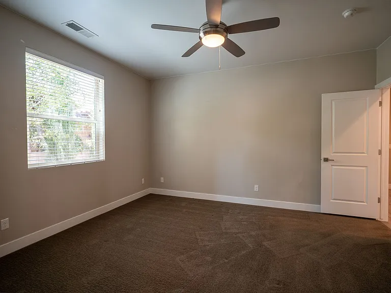 1504 W Shinnecock Dr — Photo 16