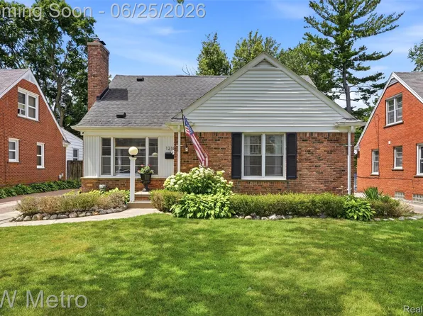 1210 Lyons Ave, Royal Oak, MI 48073