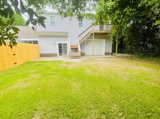 201 Oak Grove Cir, Hubert, NC 28539