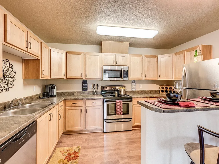Vancouver, WA Modern Kitchen