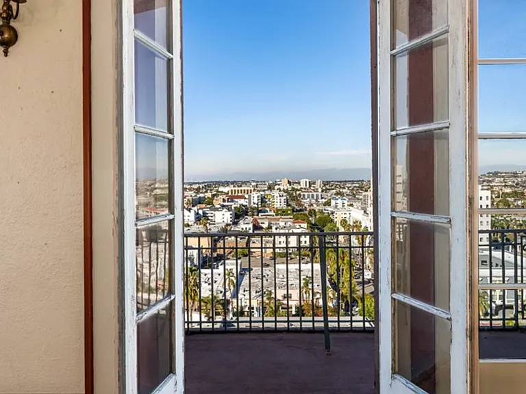 12th floor solarium