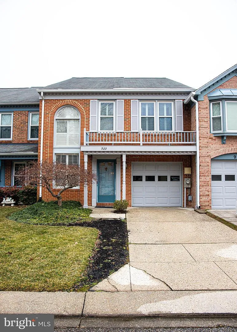 922 Boom Way photo 1