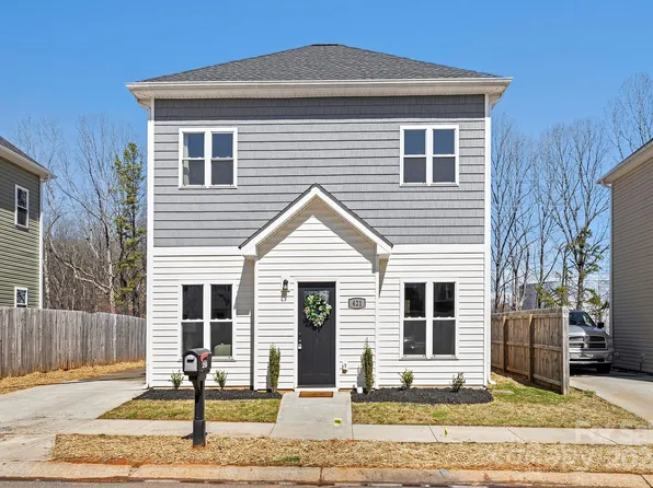 429 Centerfield Dr, Charlotte, NC 28214