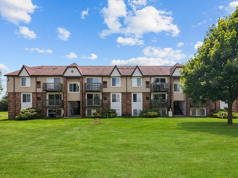 Residences at Grand Blanc Apartments - Grand Blanc, MI — Photo 48