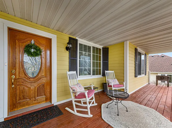 1809 Michigan Dr, Northfield, MN 55057