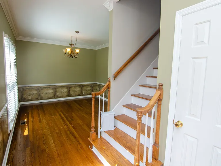 1144 Hunters Chase Dr — Photo 7