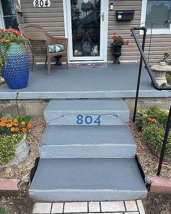 1st image of 804 Blish St