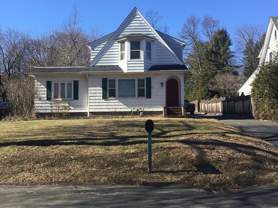 1st image of 41 E Nauraushaun Ave