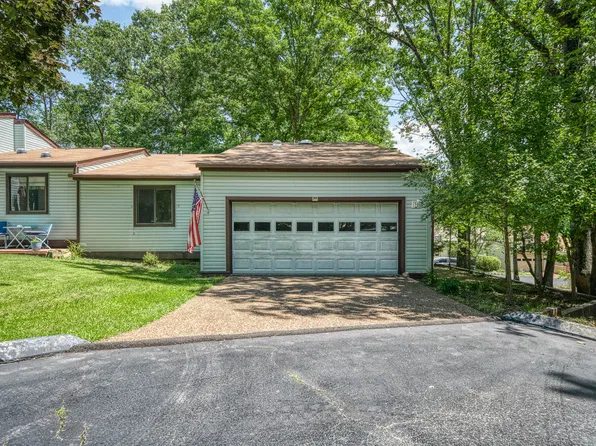 30 Woodland Ter, Crossville, TN 38558