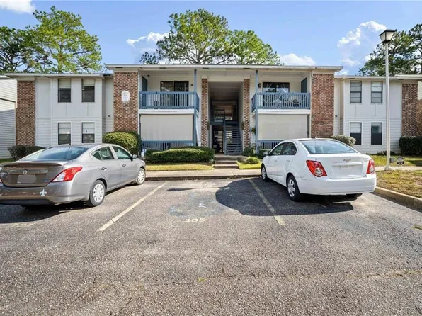 6040 Grelot Rd APT 204, Mobile, AL 36609